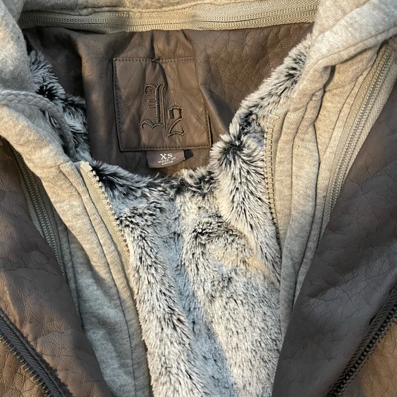 Faux leather jacket - Picture 2 of 5